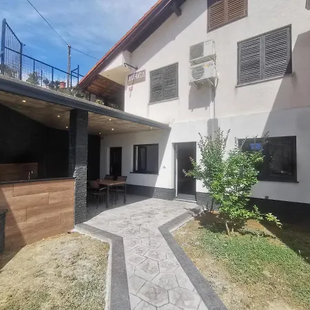 Apartma Auriga Apartment
