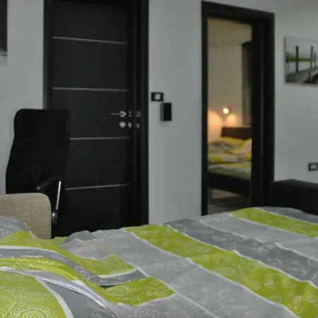 Apartma Auriga *