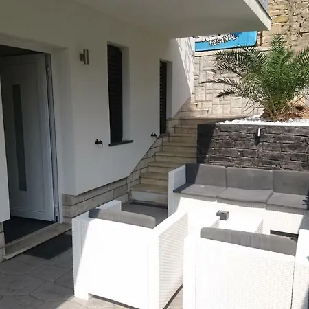 Apartma Auriga *