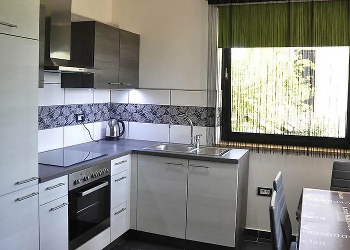 御夫座公寓 公寓 *